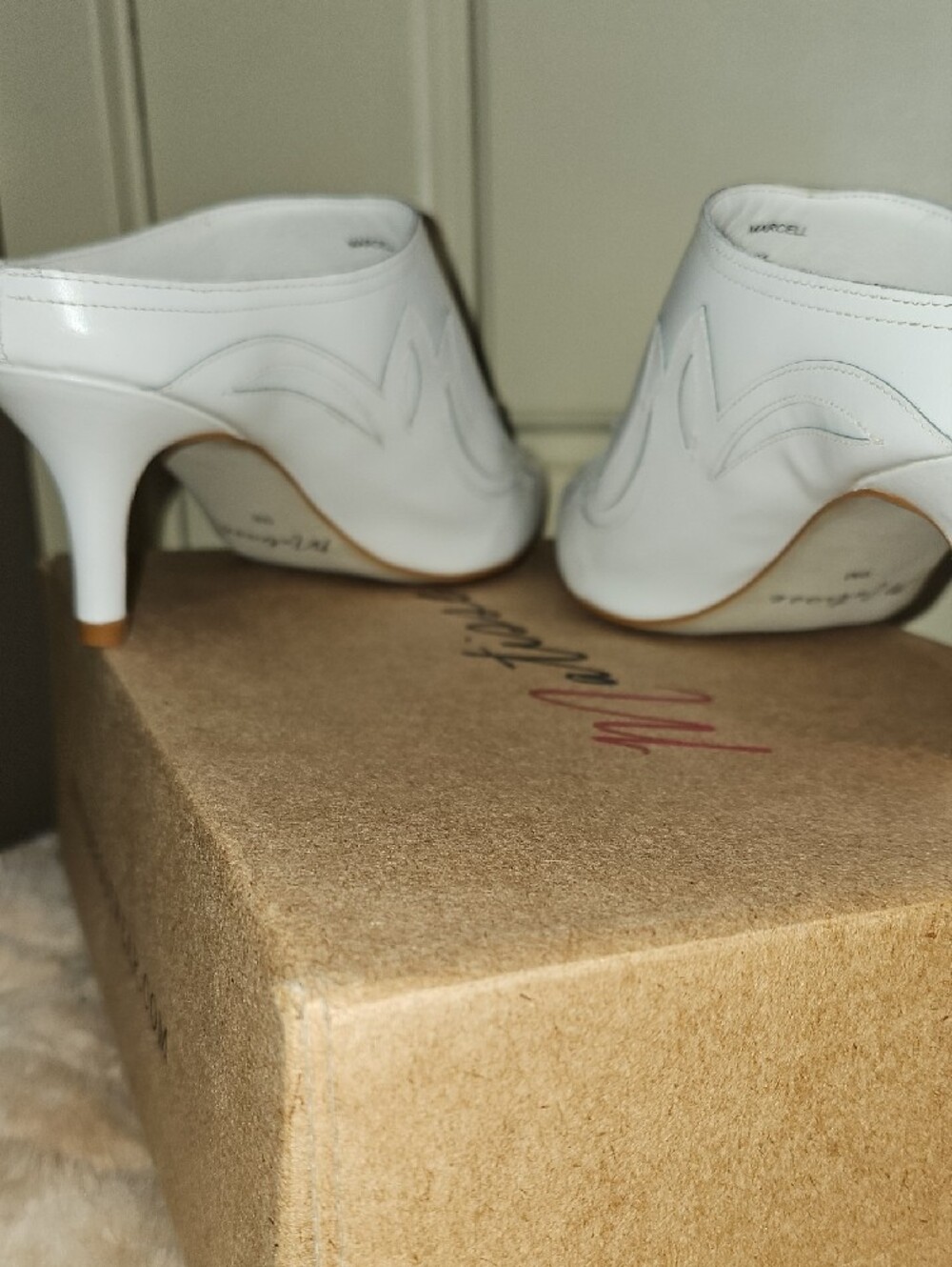 Matisse Women's White Leather Pointed Mule Heels Size 9 - Picture 6 of 10